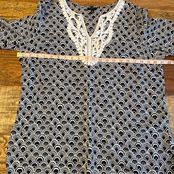 TALBOTS Tunic Top women’s size Large Petite Black artsy Cotton Blouse - Picture 6 of 9